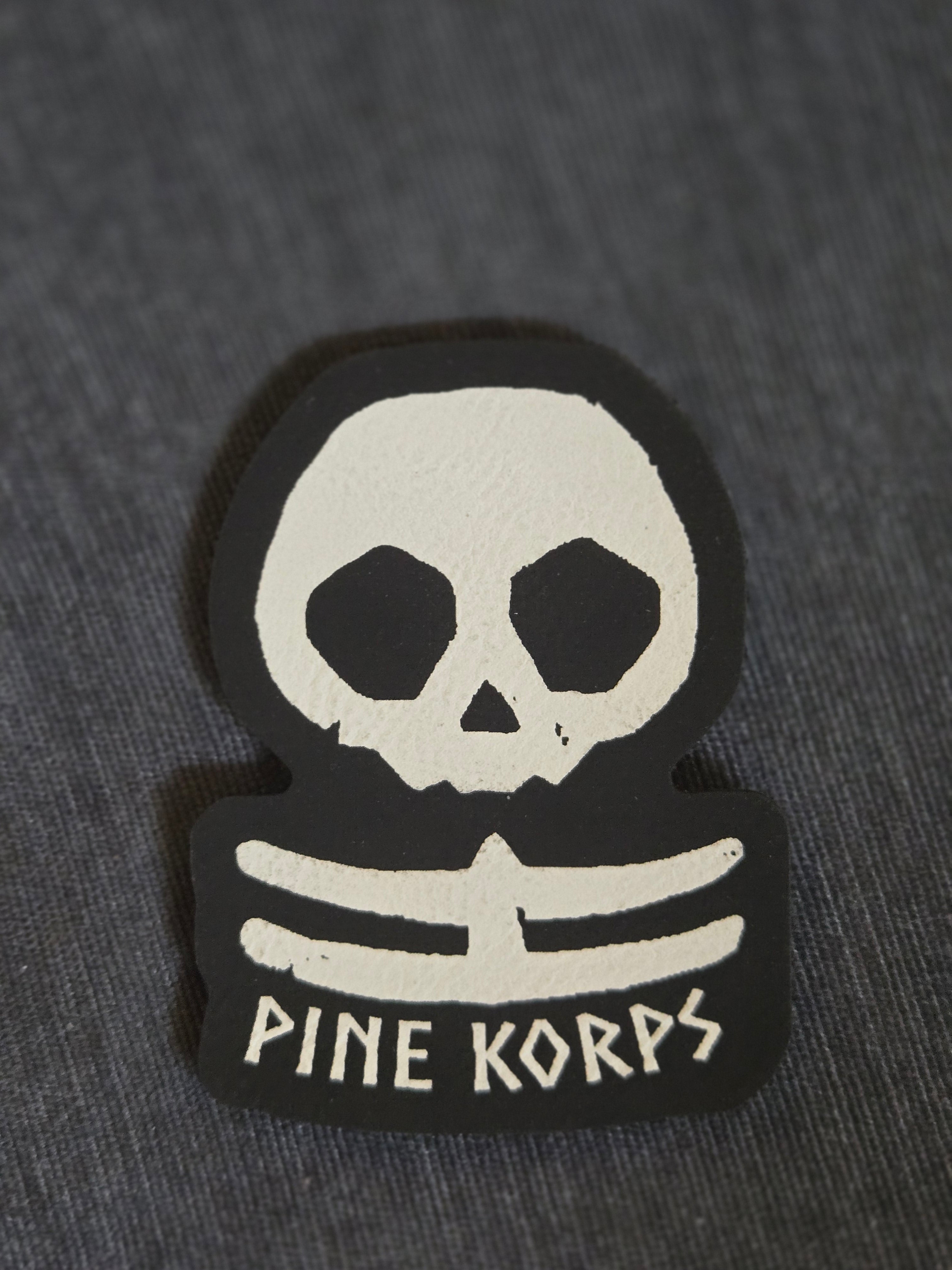 PineKorps Death Head - White